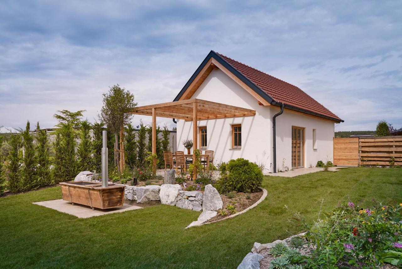 Kittenberger Chalets Am Gartensee Schiltern bei Langenlois 外观 照片