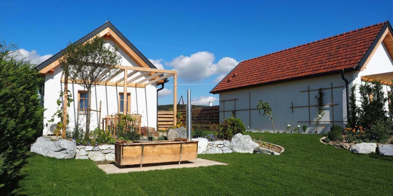Kittenberger Chalets Am Gartensee Schiltern bei Langenlois 外观 照片